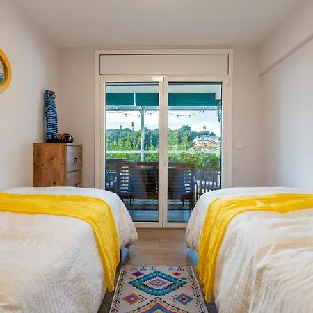 Luxury Designer Beach Front Two Bedroom Apartment Salou Exterior photo